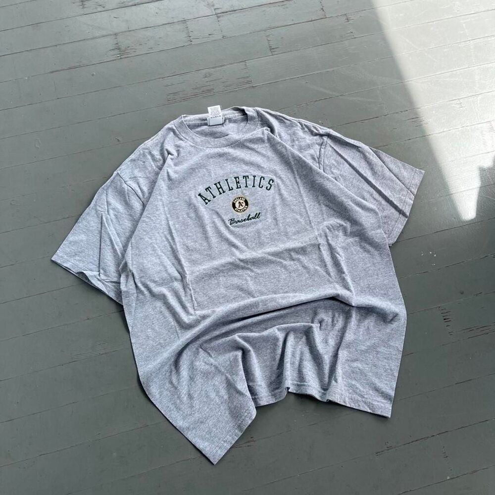 Vintage Lee Sport Oakland Athletics Baseball Tee Shirt